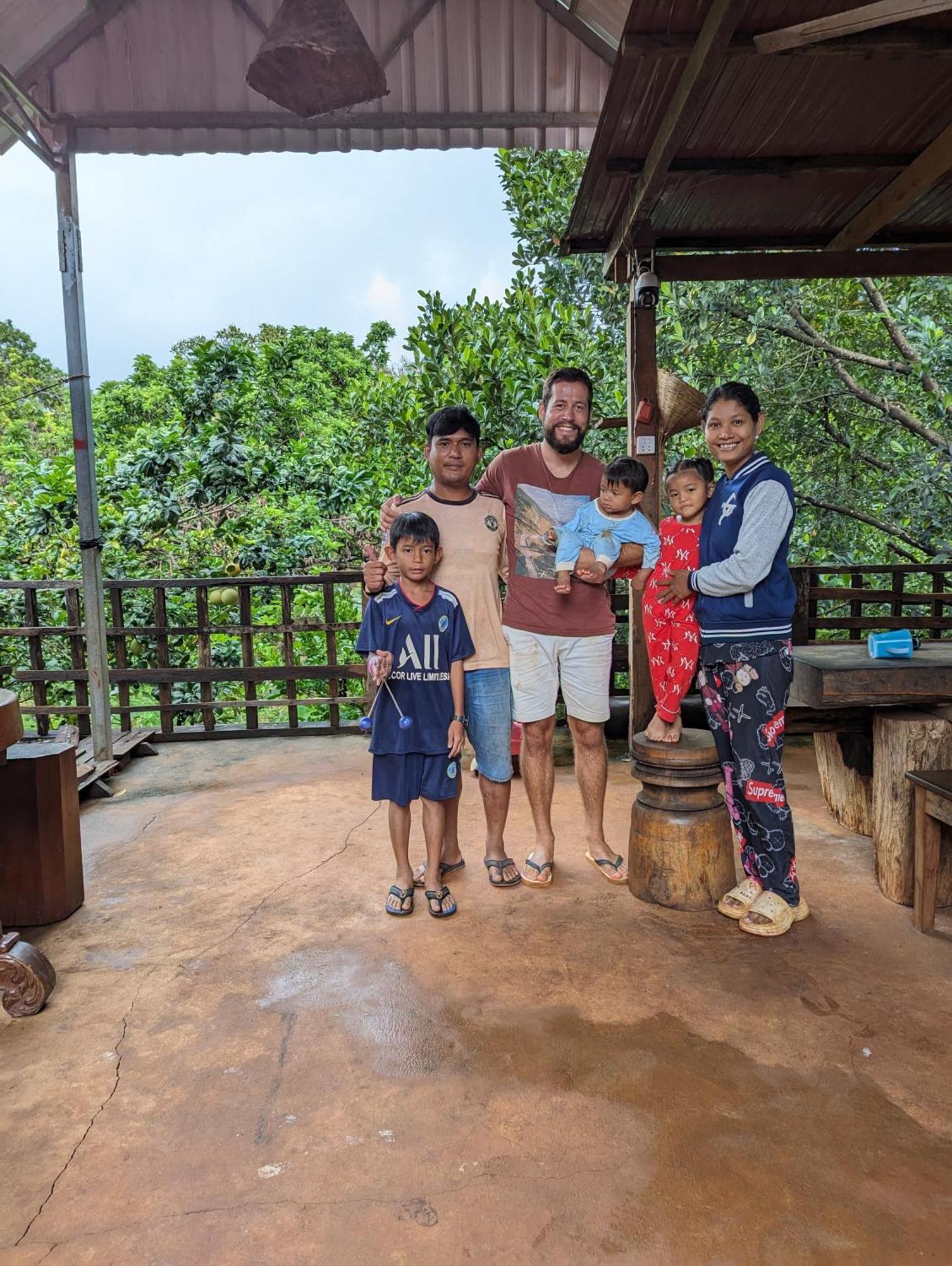 Bee Bee'S Chalets Home Stay And Trekking Banlung Dış mekan fotoğraf