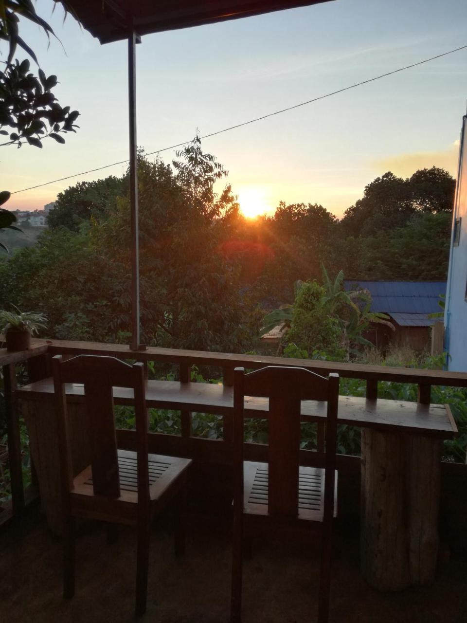 Bee Bee'S Chalets Home Stay And Trekking Banlung Dış mekan fotoğraf